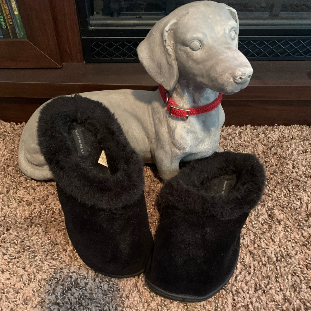 SAKS FIFTH AVENUE Slippers